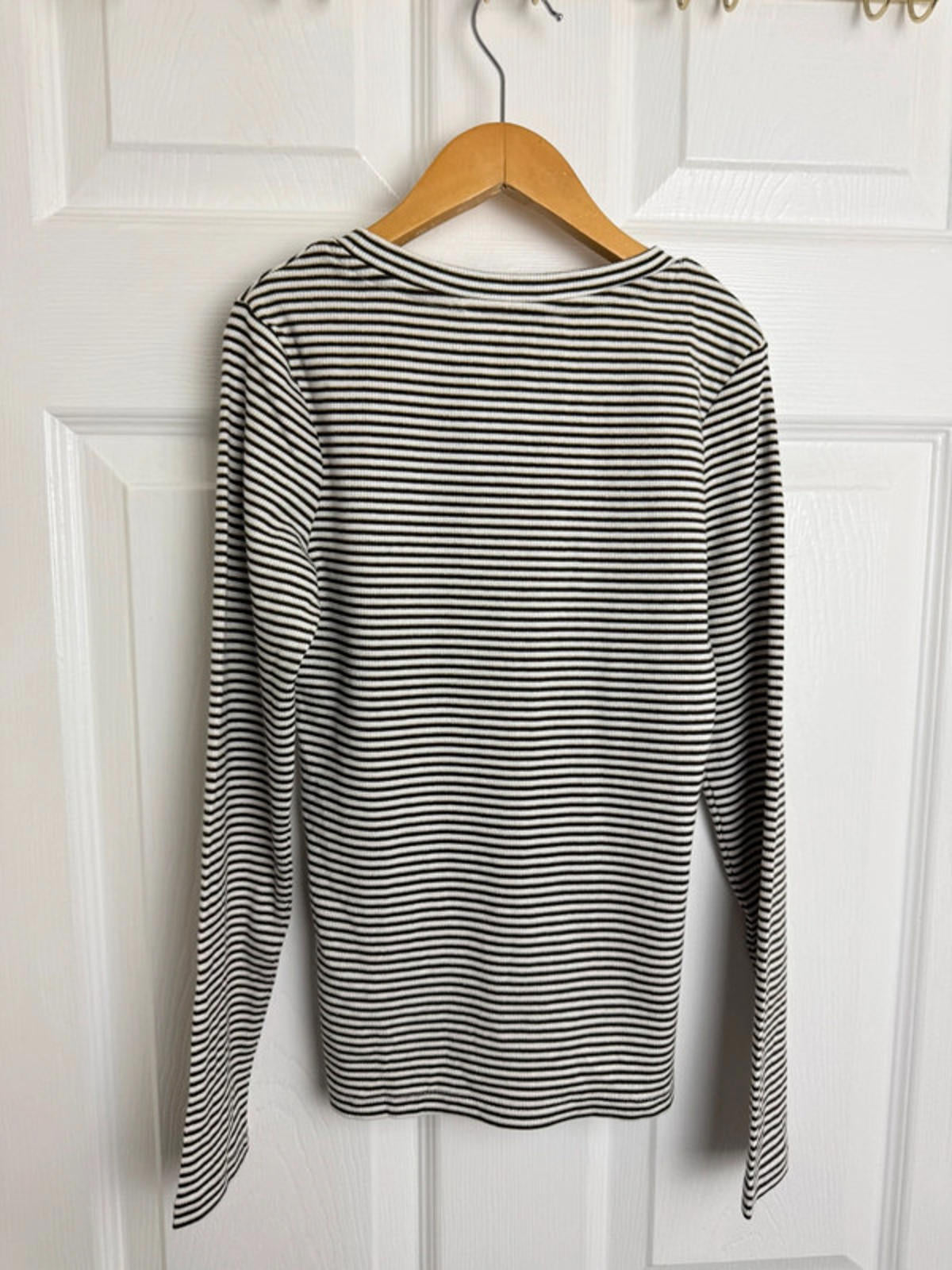 Ex Next Girls Ribbed Top | Age 9 Years | Stretchy Gold Thread Long Sleeve | New - Back On The Shelves High Street Discount Outlet Online UK