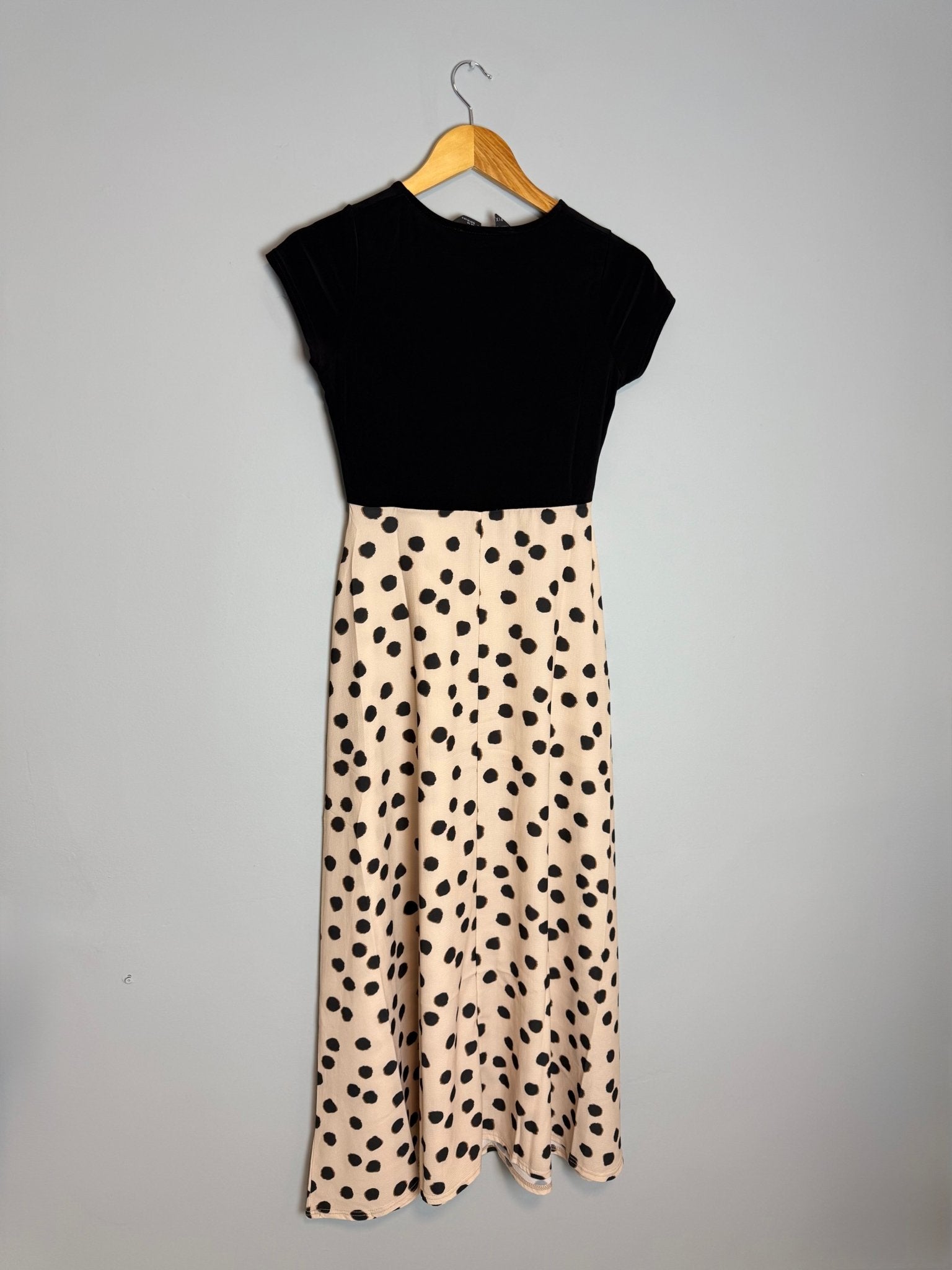 Ladies Petite Polka Dot Maxi Length Dress - Size 6 - 18 - Back On The Shelves High Street Discount Outlet Online UK