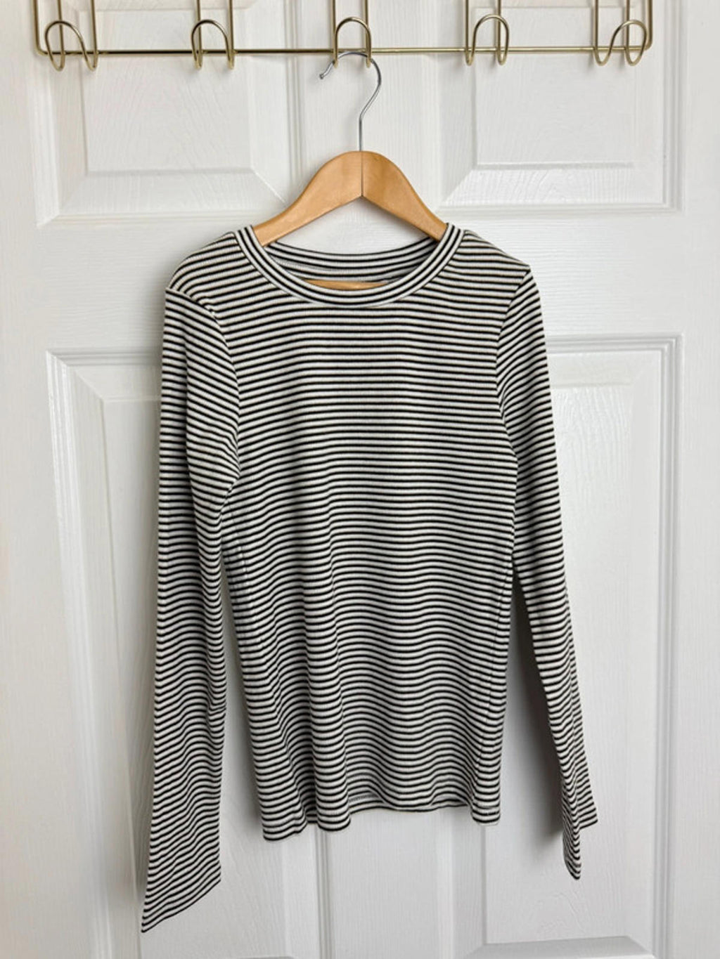 Ex Next Girls Ribbed Top | Age 9 Years | Stretchy Gold Thread Long Sleeve | New - Back On The Shelves High Street Discount Outlet Online UK