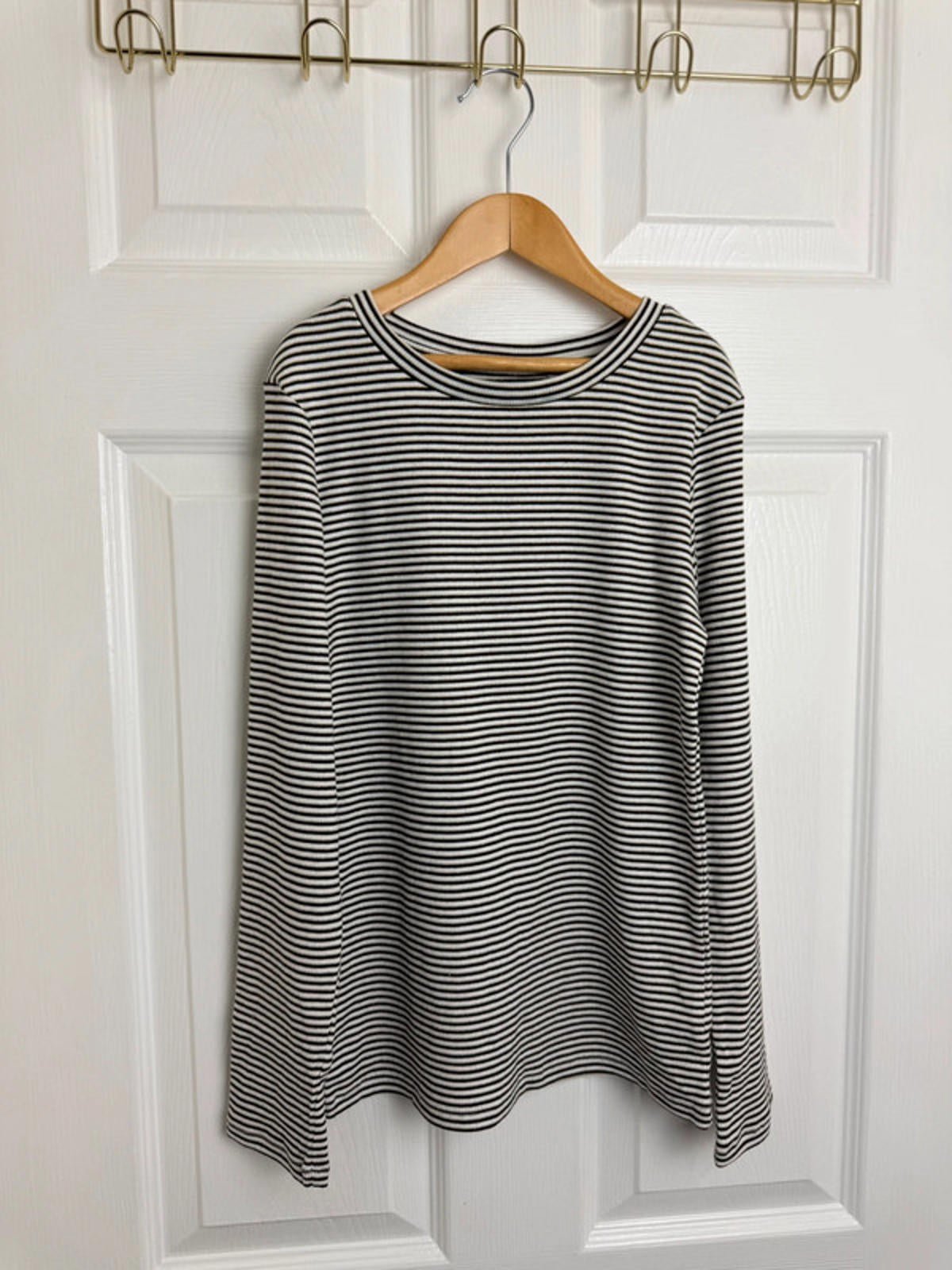 Ex Next Girls Ribbed Top | Age 12 Years | Stretchy Gold Thread Long Sleeve | New - Back On The Shelves High Street Discount Outlet Online UK