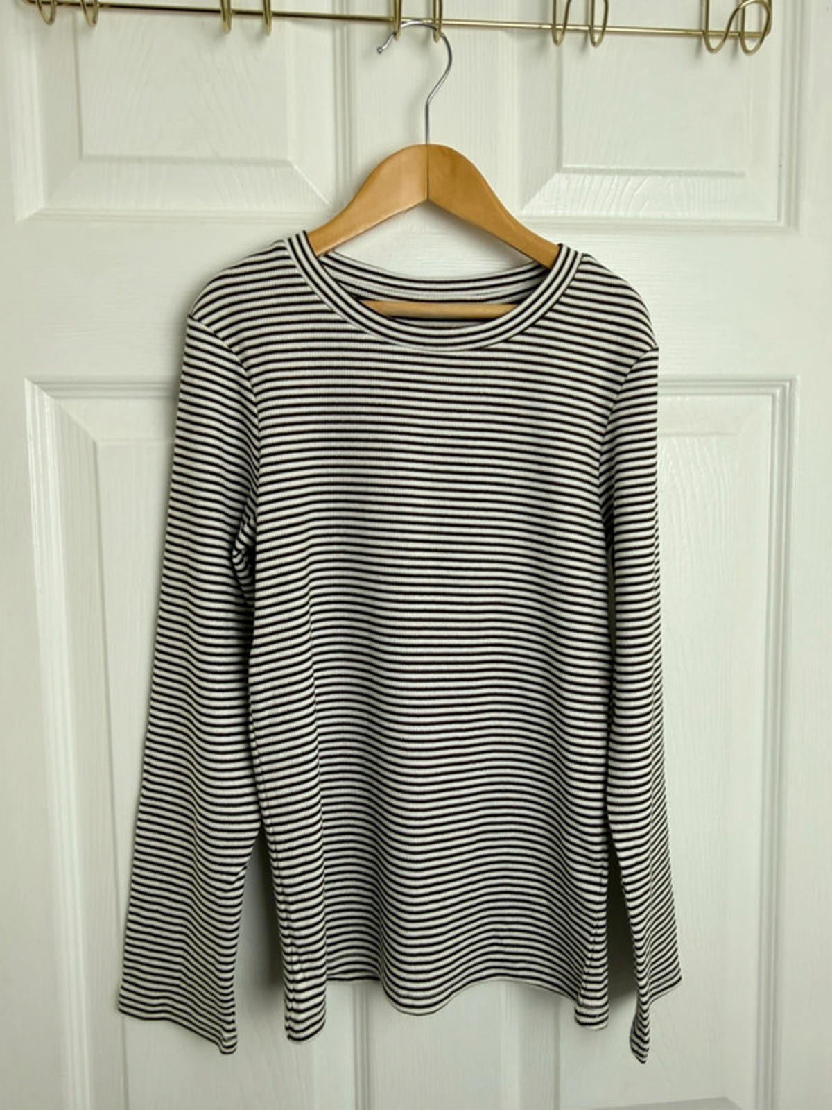 Ex Next Girls Ribbed Top | Age 10 Years | Stretchy Gold Thread Long Sleeve | New - Back On The Shelves High Street Discount Outlet Online UK