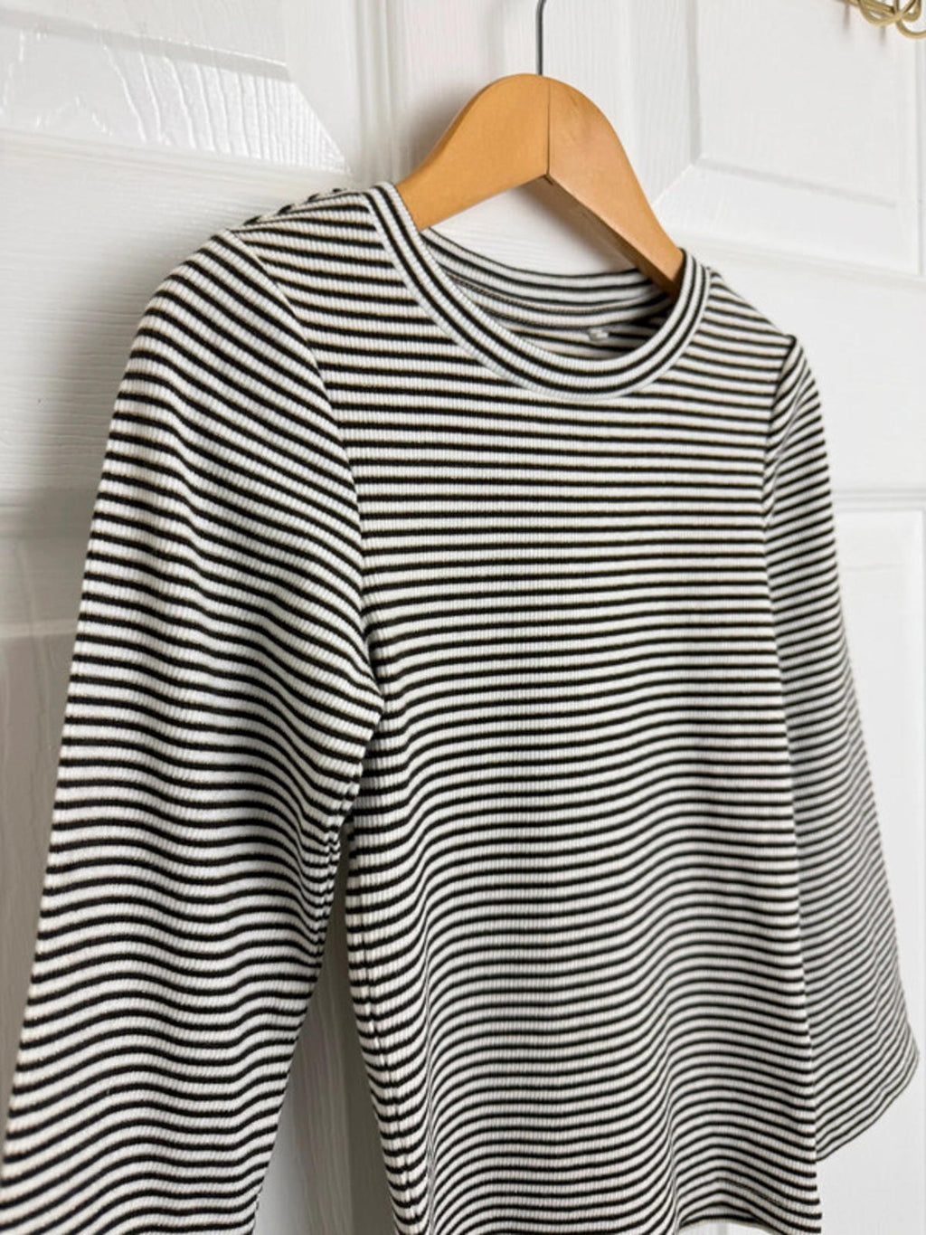 Ex Next Girls Ribbed Top | Age 4 Years | Stretchy Gold Thread Long Sleeve | New - Back On The Shelves High Street Discount Outlet Online UK