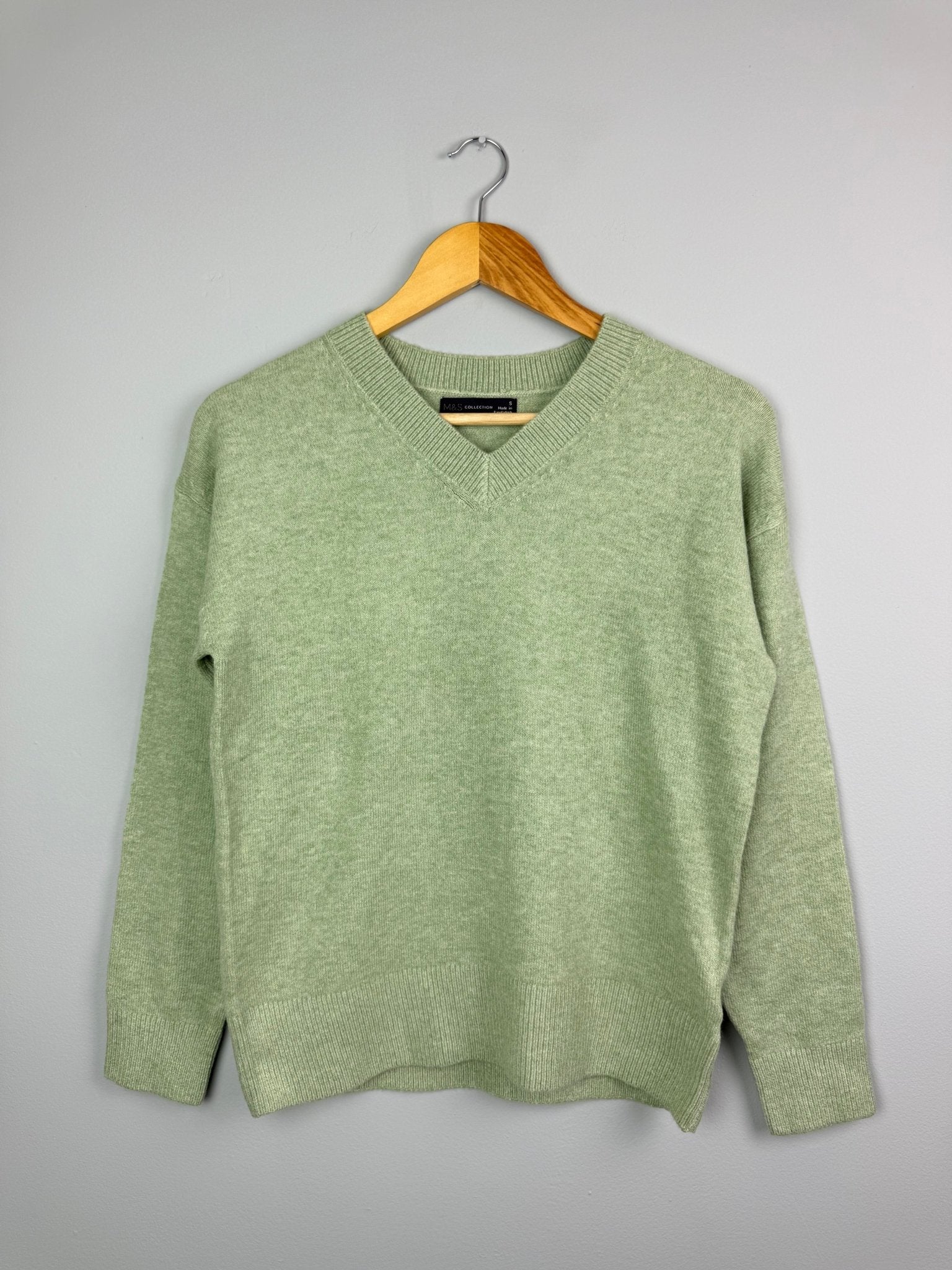 Pale Jade Wool Blend V Neck Jumper - Ladies Size S - Back On The Shelves High Street Discount Outlet Online UK