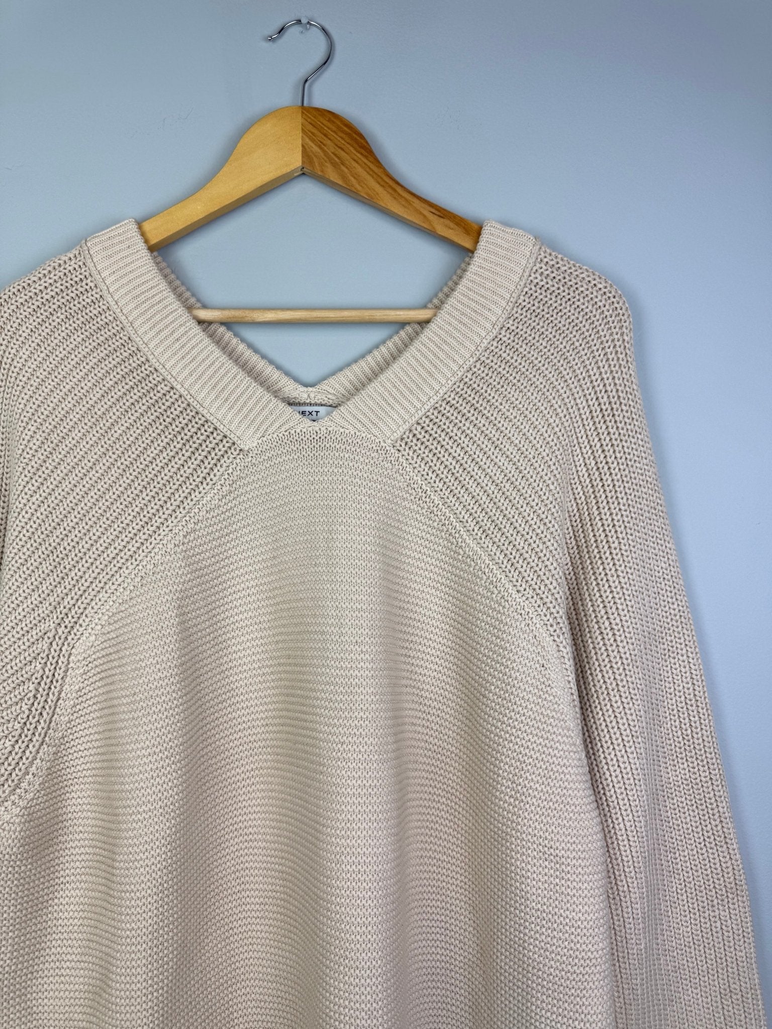 Ladies Cream Heavy Knit Cotton V - Neck Jumper - Size XL - Back On The Shelves High Street Discount Outlet Online UK