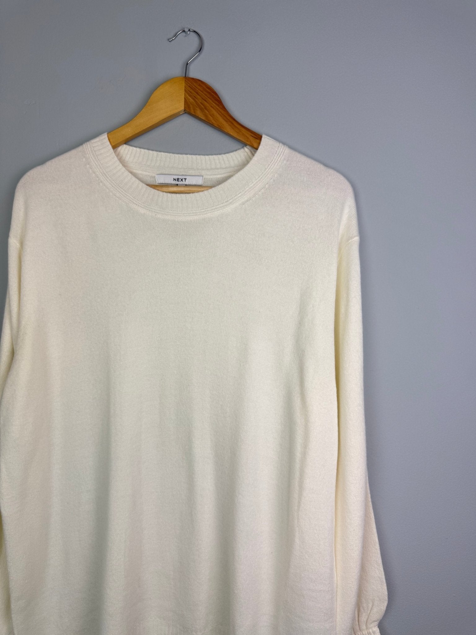 Ladies Cream Lightweight Knit Jumper with Balloon Sleeves – Ladies Large - Back On The Shelves High Street Discount Outlet Online UK