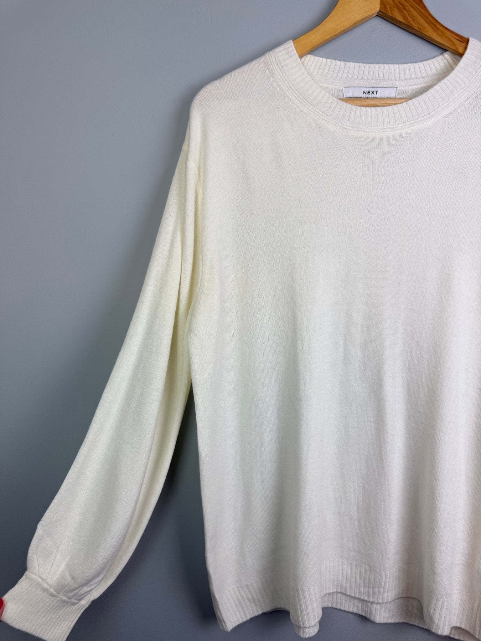 Ladies Cream Lightweight Knit Jumper with Balloon Sleeves – Ladies Large - Back On The Shelves High Street Discount Outlet Online UK