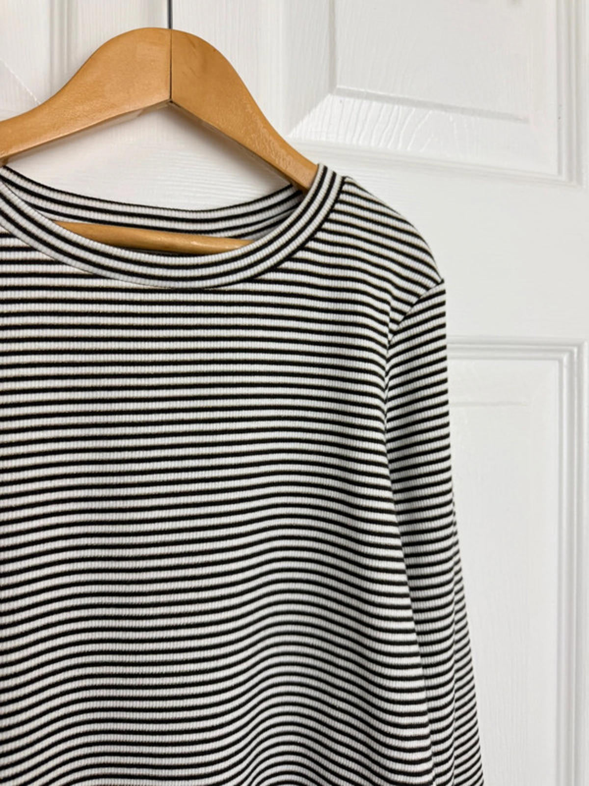 Ex Next Girls Ribbed Top | Age 11 Years | Stretchy Gold Thread Long Sleeve | New - Back On The Shelves High Street Discount Outlet Online UK