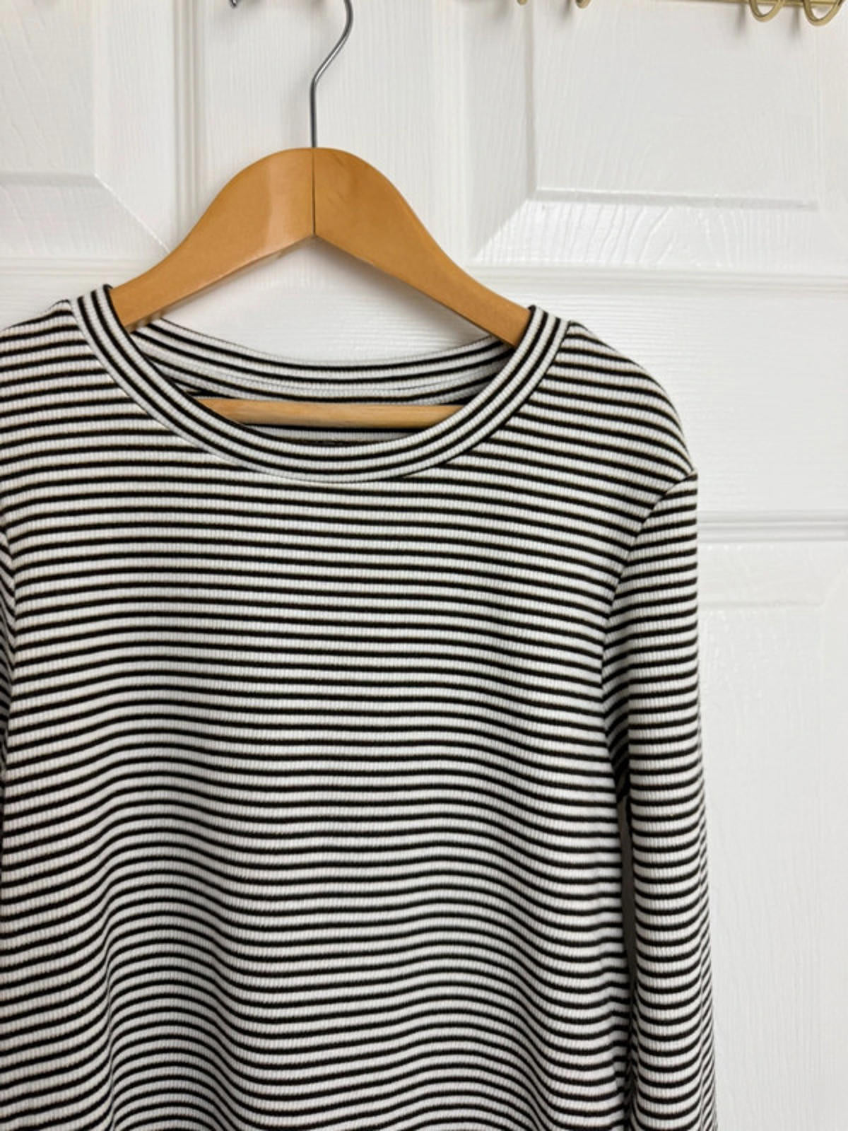 Ex Next Girls Ribbed Top | Age 10 Years | Stretchy Gold Thread Long Sleeve | New - Back On The Shelves High Street Discount Outlet Online UK