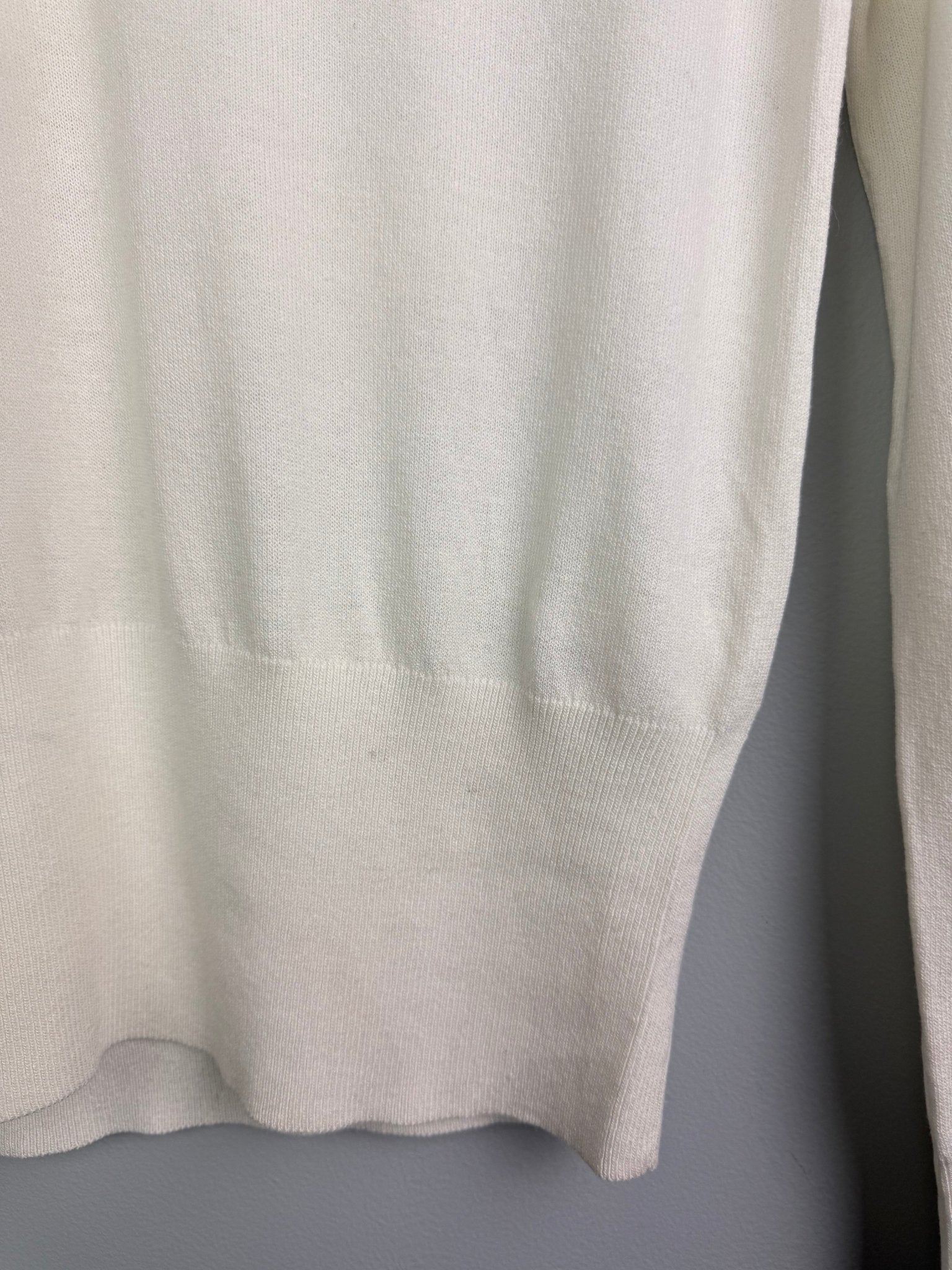 Ladies Ex MS Cream Fine Knit V Neck Jumper - Size L - Back On The Shelves High Street Discount Outlet Online UK