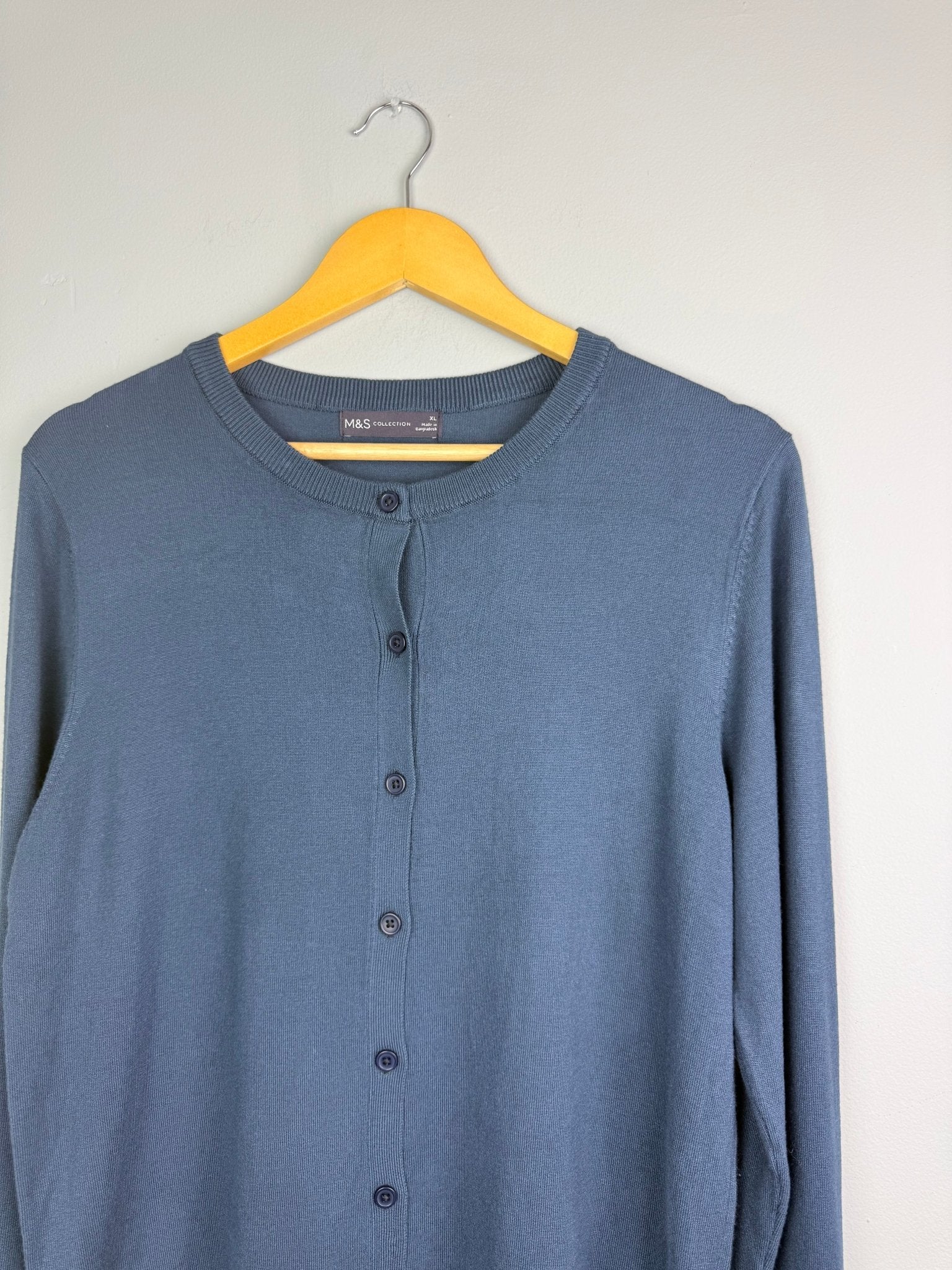 Ladies Ex MS Dark Blue Button Cardigan - Size XL - Back On The Shelves High Street Discount Outlet Online UK