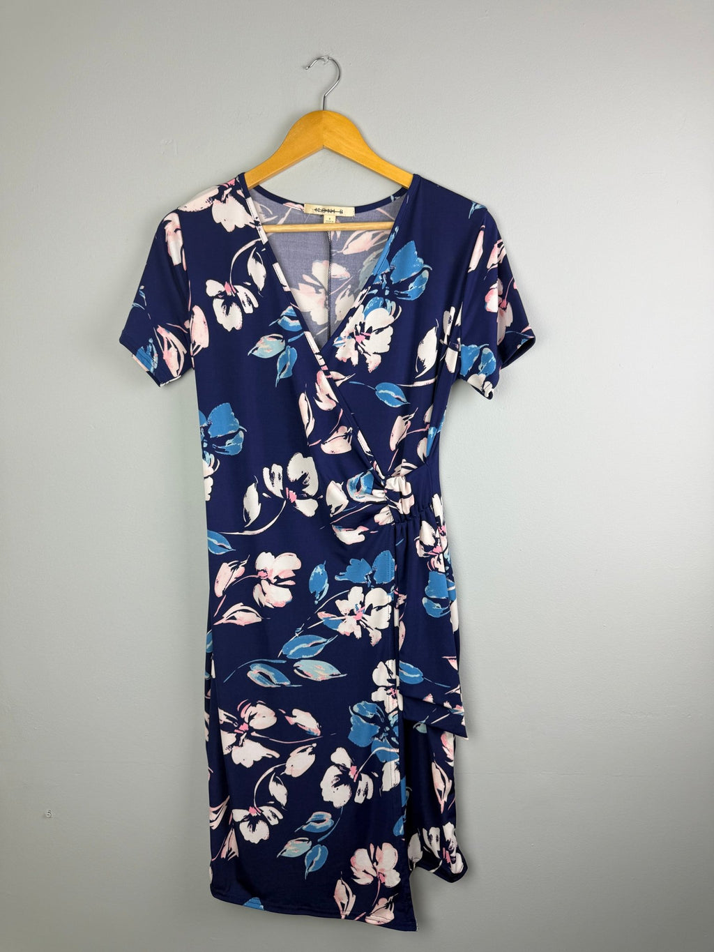 Ladies Ex NB Floral Wrap Style Dress - Sizes 8 - 18 - Back On The Shelves High Street Discount Outlet Online UK
