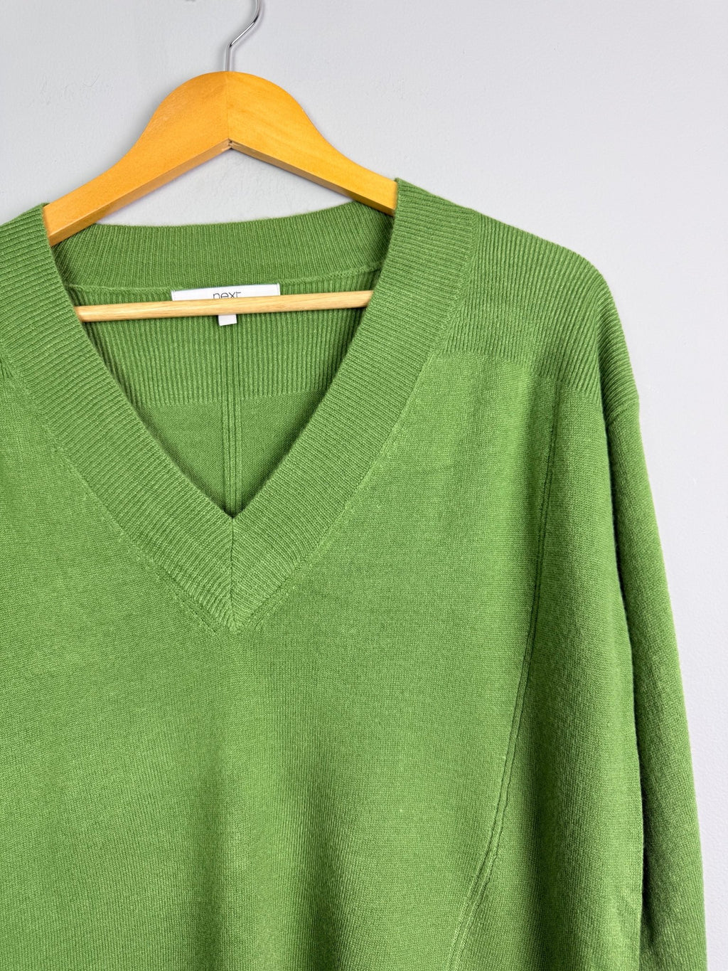 Ladies Ex NXT Green V Neck Jumper - Size M - Back On The Shelves High Street Discount Outlet Online UK