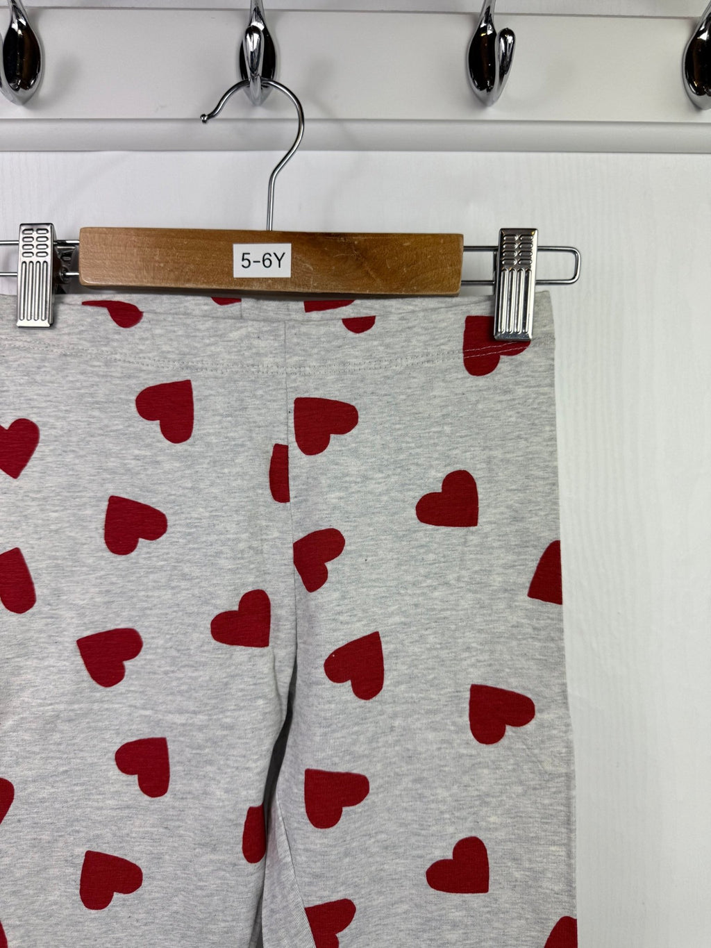 NEW M*S Red Heart Grey Leggings (2nd) - Girls 5 - 6 Years - Back On The Shelves High Street Discount Outlet Online UK