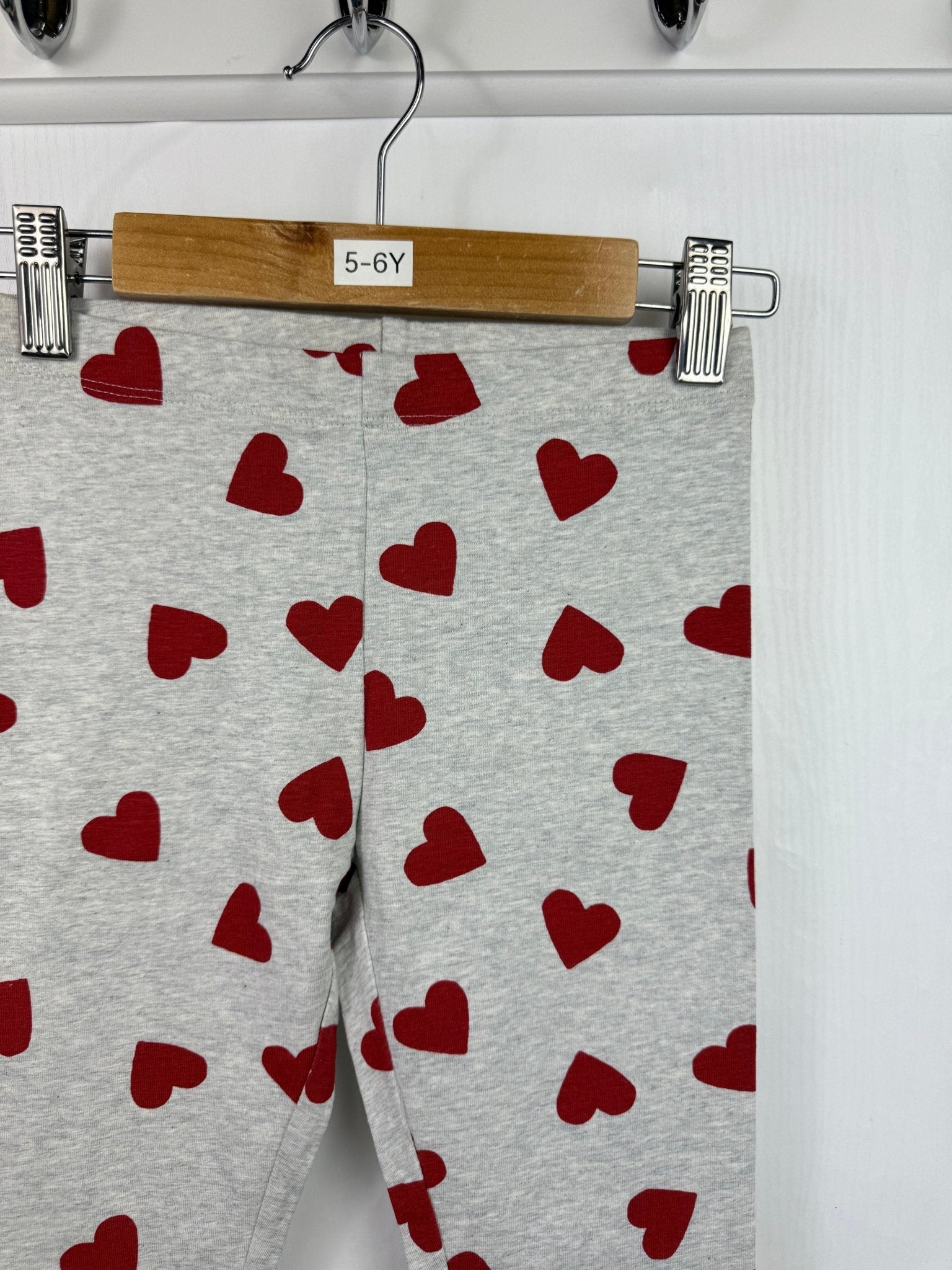 NEW M*S Red Heart Grey Leggings - Girls 5 - 6 Years - Back On The Shelves High Street Discount Outlet Online UK